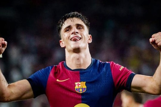 Barcelona hạ gục Real Madrid nhờ cú đúp của Pau Victor