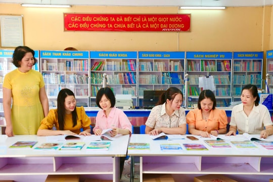 Chọn sách giáo khoa vì học sinh