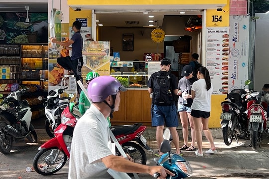 Nhiều tiệm bánh mì ở Nha Trang dương tính 'dư lượng thuốc trừ sâu' trong rau