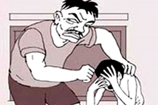 Cháu bé ở phường Việt Hòa (TP Hải Dương) nhắn tin lên Tổng đài Bảo vệ trẻ em khi bị bố đánh