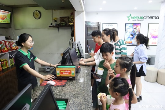 Phim “Đẹp trai thấy sai sai” hứa hẹn hút khách ở các rạp chiếu phim tại TP Hải Dương