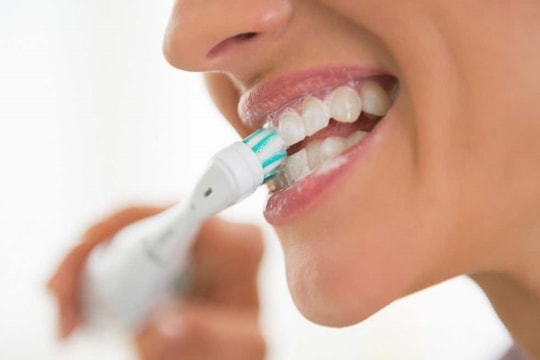 Bệnh viện Trường Đại học Kỹ thuật y tế Hải Dương tiếp nhận bệnh nhân nuốt phải bàn chải đánh răng