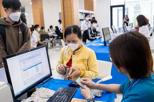 Học phí đại học còn thấp