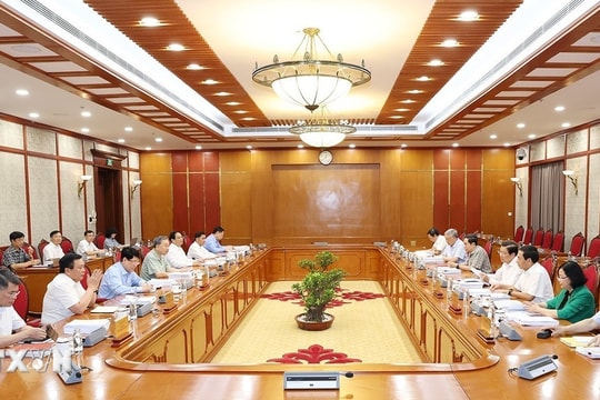 Tổng Bí thư, Chủ tịch nước Tô Lâm chủ trì phiên họp thường kỳ Bộ Chính trị