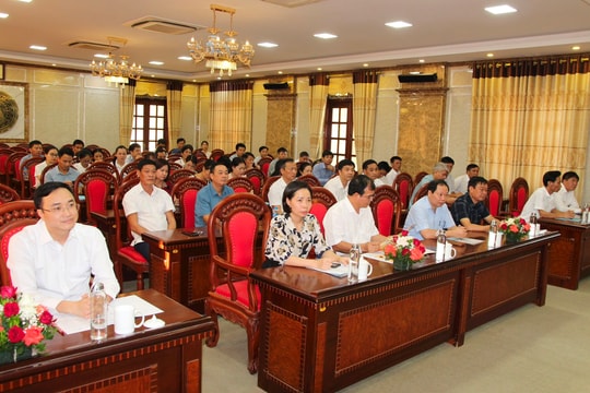 Khối thi đua các huyện, thị xã, thành phố phải là khối thi đua trọng điểm của tỉnh Hải Dương