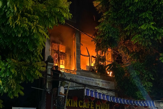 Cháy lớn tại nhà số 221, đường Trần Hưng Đạo (TP Hải Dương)