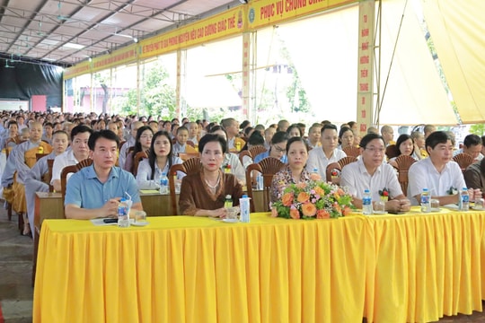 Hàng trăm người dự Lễ Vu Lan báo hiếu tại chùa Đống Cao (TP Hải Dương)