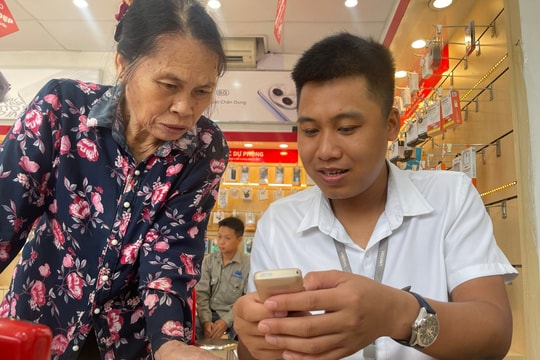 Người già vẫn có thể dùng điện thoại "cục gạch" chạy băng tần 4G