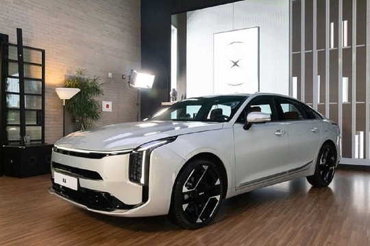 Cận cảnh Kia K8 với thiết kế mạnh mẽ vừa ra mắt