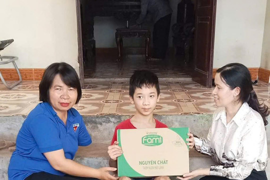 Hải Dương sẻ chia khó khăn với người yếu thế