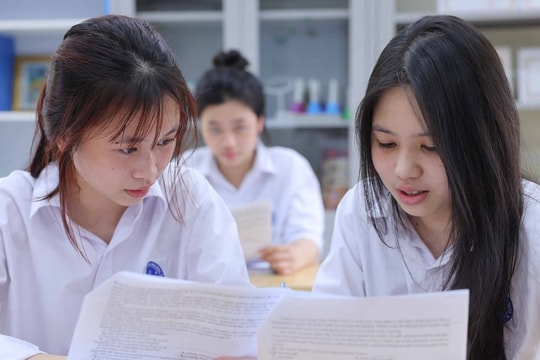 Đường dây nóng của Bộ Giáo dục và Đào tạo t iếp nhận thông tin gây phiền hà cho người dân