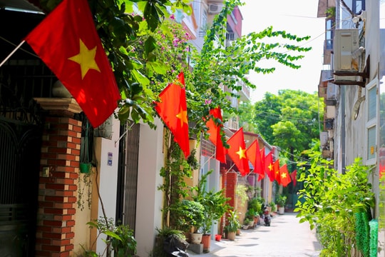 Treo cờ Tổ quốc sao cho đúng?