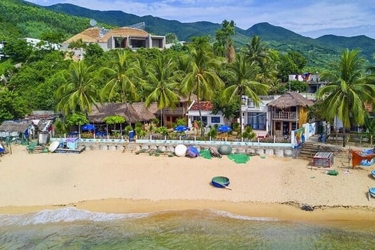 Làng chài Bãi Xếp xinh đẹp bên bờ biển Quy Nhơn