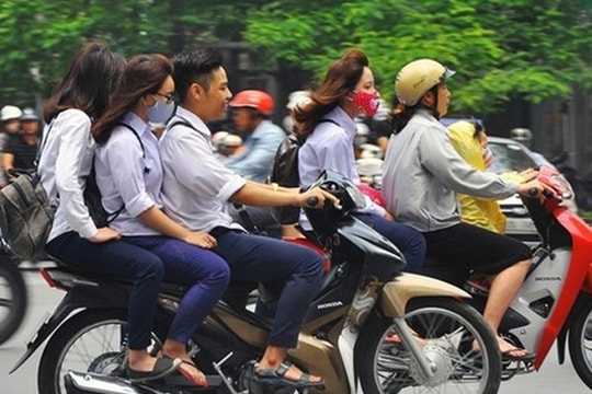 Chưa đủ tuổi không được đi xe máy