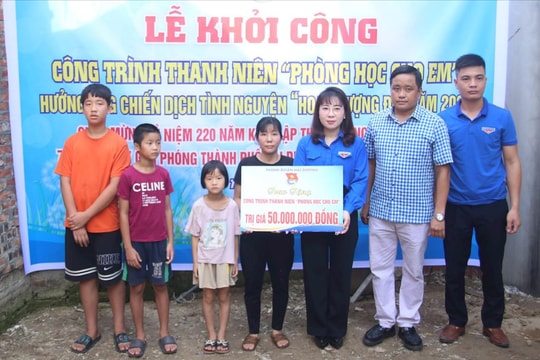3 anh em nghèo ở xã Gia Xuyên (TP Hải Dương) được hỗ trợ xây phòng học trước thềm năm học mới