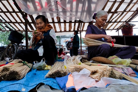 Tuổi thơ tôi mãi còn