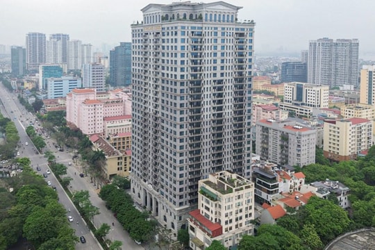 Giá chung cư Hà Nội tăng sốc, hàng chục nghìn người rủ nhau dừng mua