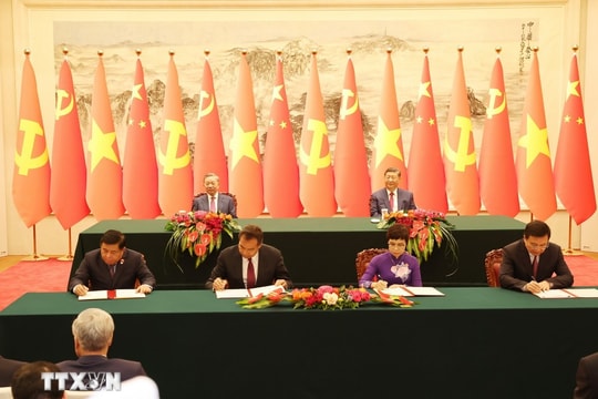 Thúc đẩy xây dựng Cộng đồng chia sẻ tương lai Việt Nam-Trung Quốc
