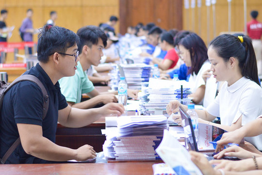 Tân sinh viên nhập học cần chuẩn bị những giấy tờ gì?