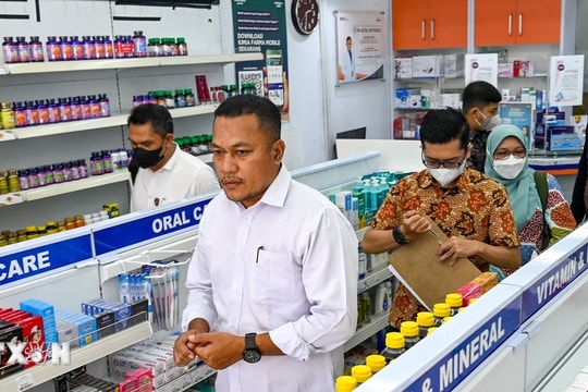 Tòa án Indonesia yêu cầu hãng dược phẩm bồi thường trong vụ siro ho nhiễm độc
