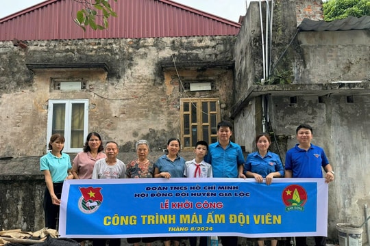 Huyện đoàn Gia Lộc tu sửa nhà cho đội viên mồ côi