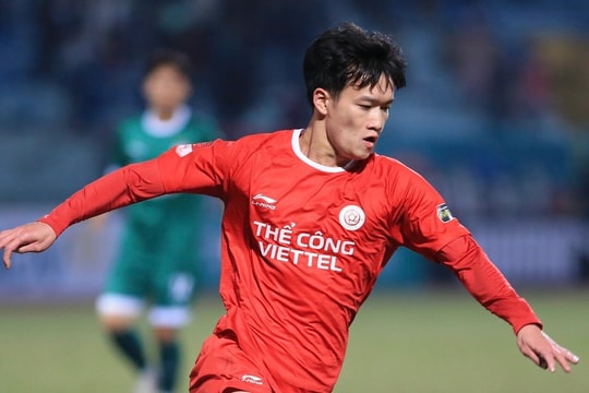 Thể Công Viettel ra giá không tưởng cho tiền vệ người Hải Dương Nguyễn Hoàng Đức, dù chỉ còn 6 tháng hợp đồng