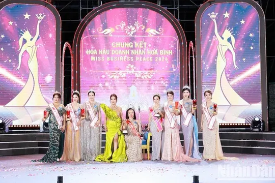 Doanh nhân Phạm Thị Tuyết (Hải Dương) đoạt danh hiệu á hậu 2 cuộc thi Hoa hậu Doanh nhân hòa bình năm 2024