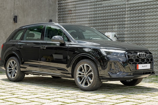 Audi Q7 2024 về Việt Nam, giá từ 3,59 tỷ đồng