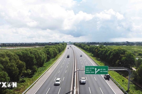 Đã xác minh được lái xe ô tô đi ngược chiều trên cao tốc Hà Nội-Hải Phòng