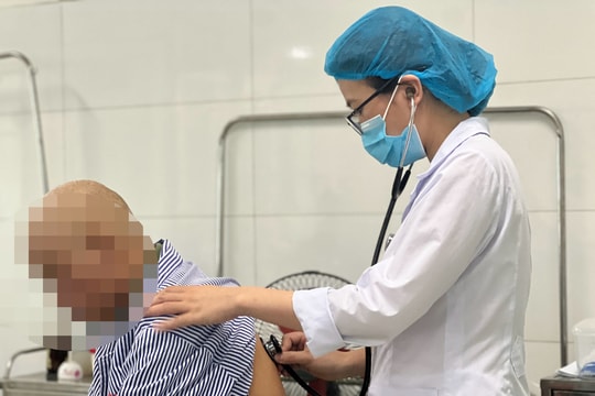 Người đàn ông quê Gia Lộc phát hiện mắc ung thư phổi giai đoạn cuối sau hơn 30 năm hút thuốc lào