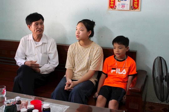 Đáng thương cảnh bà đi phụ xây nuôi con, cháu ở An Bình (Nam Sách)