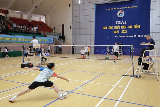 Hơn 300 tay vợt tranh Giải cầu lông thiếu niên - nhi đồng