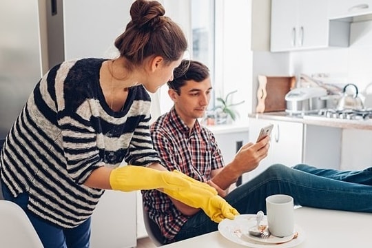 10 lý do vặt vãnh thường khiến vợ chồng bất hòa