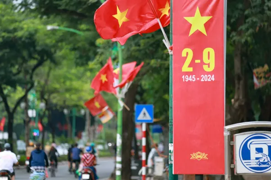 Mưa nắng đan xen trong ngày đầu nghỉ lễ Quốc khánh