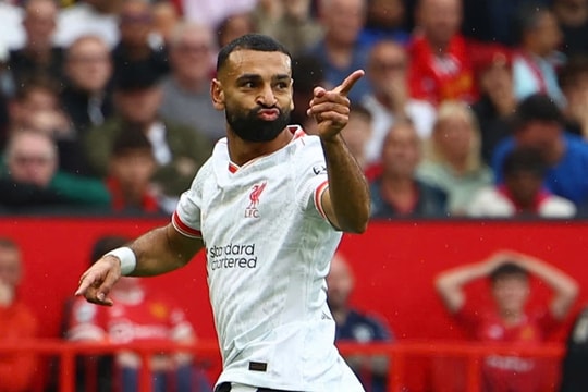 Liverpool đè bẹp Man Utd