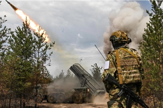 Nga và Ukraine điều chuyển lực lượng liên quan đến Kursk và Pokrovsk