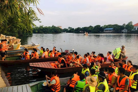 Hai Duong serves some 30,000 tourists on National Day holidays