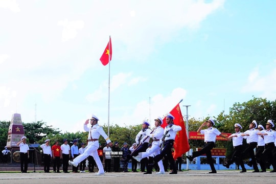 Kiêu hãnh cờ đỏ sao vàng!