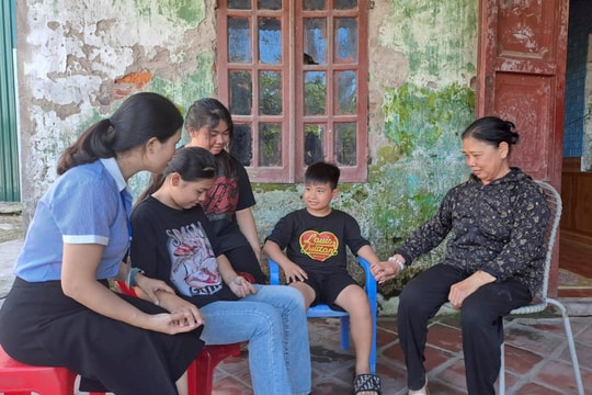 Hoàn cảnh đáng thương của 4 chị em mồ côi ở Cẩm Giàng