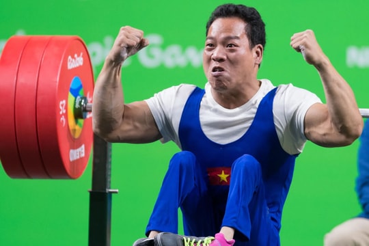 Tấm huy chương đầu tiên của Đoàn thể thao người khuyết tật Việt Nam tại Paralympic 2024
