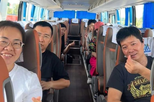 Mở tuyến xe khách từ Trung Quốc sang Hạ Long