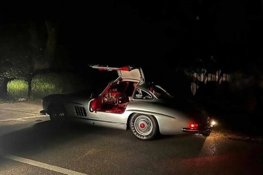 Huyền thoại Mercedes-Benz 300 SL có thể về Việt Nam?