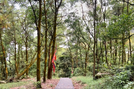 Leo núi Ngũ Nhạc