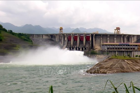 9 giờ ngày 9/9, mở cửa xả đáy thứ 4 hồ thủy điện Tuyên Quang