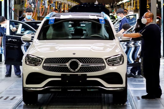 Mercedes dốc tiền làm xe điện ở Trung Quốc