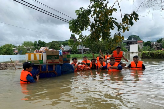 Thanh niên tình nguyện huyện Bình Giang lên đường hỗ trợ người dân Thái Nguyên
