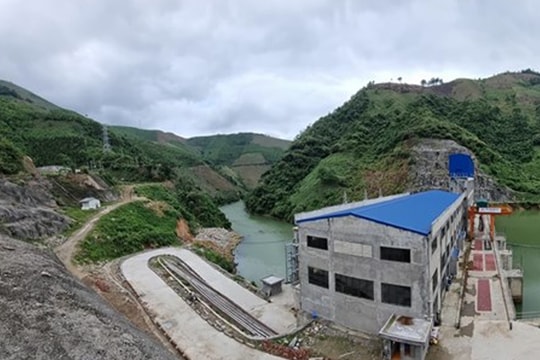 Sập nhà điều hành thủy điện ở Lào Cai, 5 người mất tích