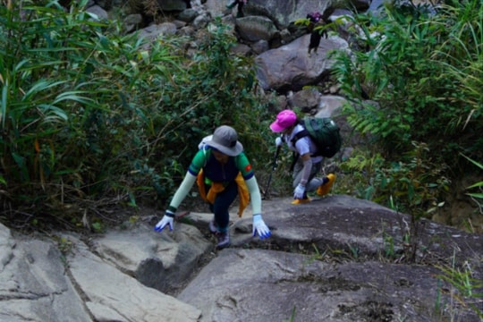 Chinh phục đỉnh Nam Kang Ho Tao - cung đường trekking khó nhất Tây Bắc