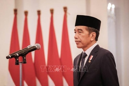 Tổng thống Indonesia Joko Widodo chủ trì cuộc họp Nội các cuối cùng