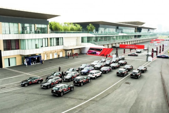 Mercedes-Benz Việt Nam tự tổ chức triển lãm ô tô tại Hà Nội vào tháng 10